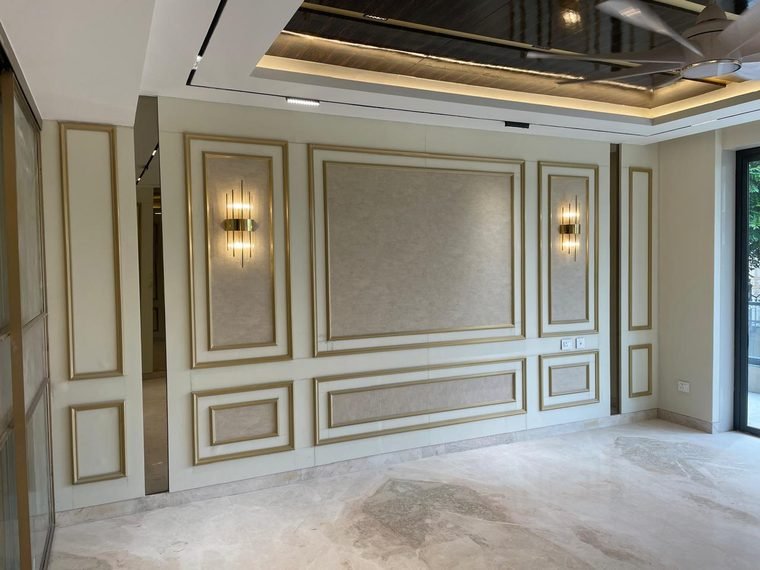 False ceiling and glass partition detail